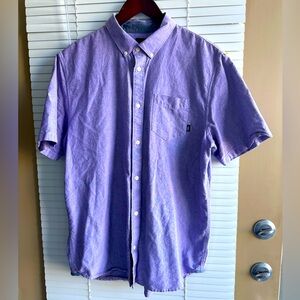 Vans Men’s purple short sleeve button down collared shirt